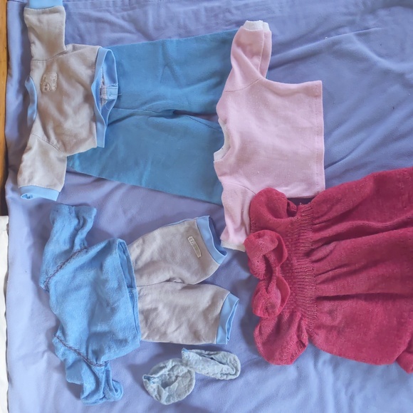 cabbage patch kids doll 1983 & clothes - Picture 6 of 6